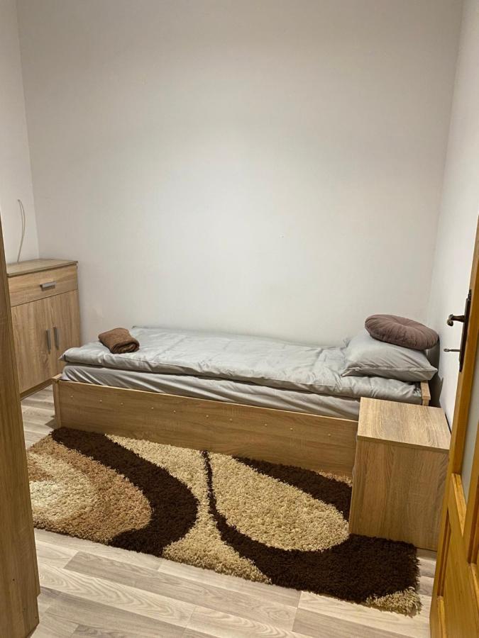 Central House Oradea Zewnętrze zdjęcie